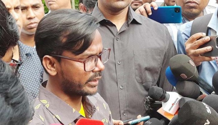 হামলায় আমি মারাও যেতে পারতাম, বিচার চাই : হিরো আলম হামলায় আমি মারাও যেতে পারতাম, বিচার চাই : হিরো আলম
