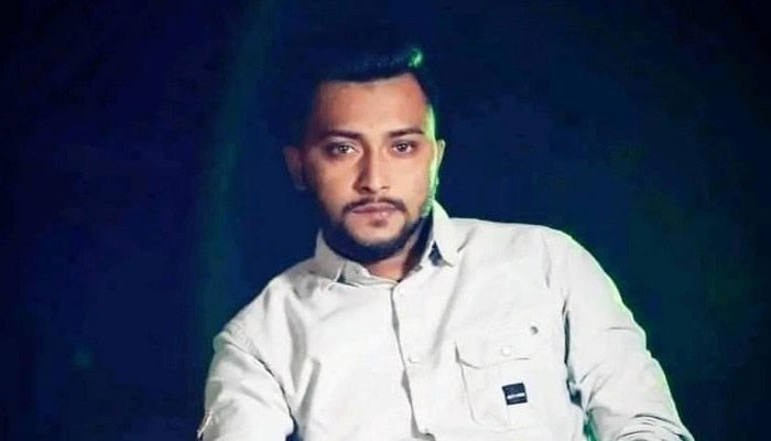 কেরানীগঞ্জে ব্যবসায়ীকে কুপিয়ে হত্যা কেরানীগঞ্জে ব্যবসায়ীকে কুপিয়ে হত্যা