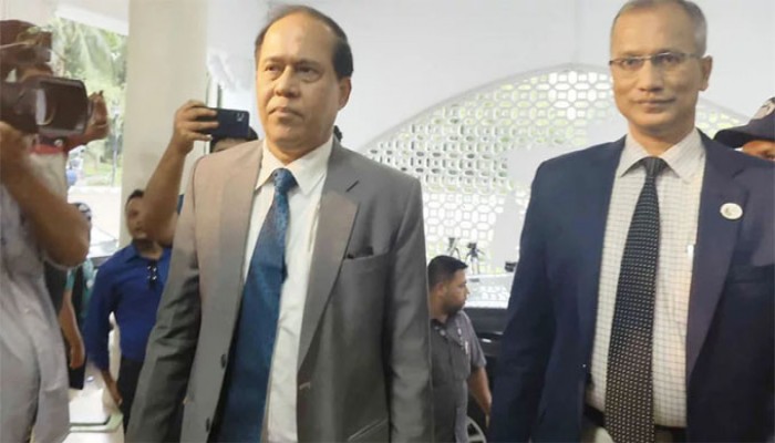 প্রধান বিচারপতির সঙ্গে সিইসির বৈঠক প্রধান বিচারপতির সঙ্গে সিইসির বৈঠক
