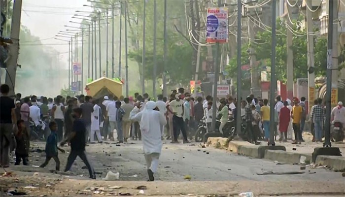 ভারতে ধর্মীয় শোভাযাত্রাকালে সংঘর্ষে নিহত ২ ভারতে ধর্মীয় শোভাযাত্রাকালে সংঘর্ষে নিহত ২