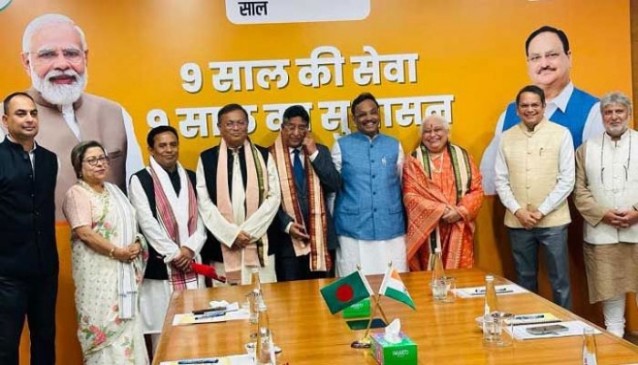 বিজেপির প্রেসিডেন্ট-সেক্রেটারির সঙ্গে আ.লীগ প্রতিনিধিদলের বৈঠক বিজেপির প্রেসিডেন্ট-সেক্রেটারির সঙ্গে আ.লীগ প্রতিনিধিদলের বৈঠক