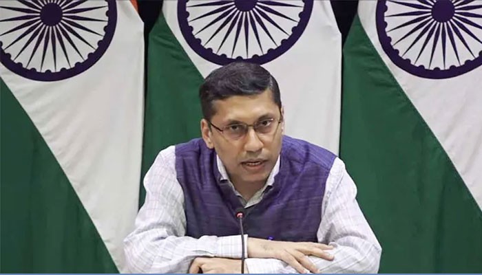 বাংলাদেশে সেনা হস্তক্ষেপের জল্পনা নিয়ে মন্তব্য করব না : ভারত বাংলাদেশে সেনা হস্তক্ষেপের জল্পনা নিয়ে মন্তব্য করব না : ভারত