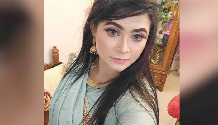 স্কুলছাত্রীকে বিবস্ত্র করে ছবি ধারণের অভিযোগে যুব মহিলা লীগ নেত্রী গ্রেপ্তার স্কুলছাত্রীকে বিবস্ত্র করে ছবি ধারণের অভিযোগে যুব মহিলা লীগ নেত্রী গ্রেপ্তার