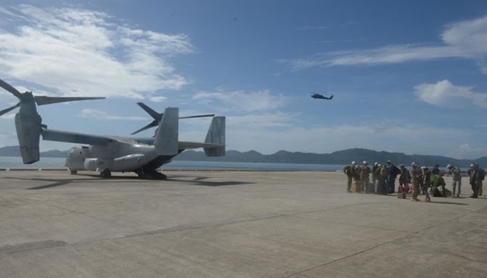 ২০ সেনা নিয়ে মার্কিন সামরিক হেলিকপ্টার বিধ্বস্ত ২০ সেনা নিয়ে মার্কিন সামরিক হেলিকপ্টার বিধ্বস্ত