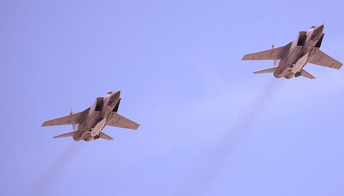 হাইপাসনিক মিসাইল দিয়ে রুশ   যুদ্ধবিমানের মহড়া