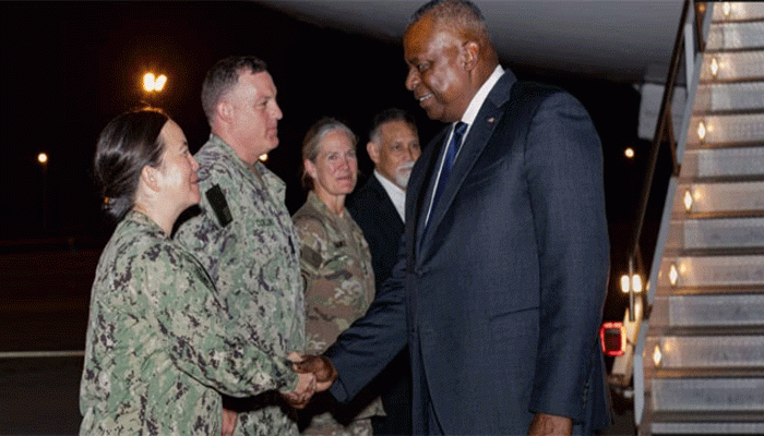 প্রতিরক্ষা আলোচনা করতে কেনিয়ায় যুক্তরাষ্ট্রের প্রতিরক্ষামন্ত্রী