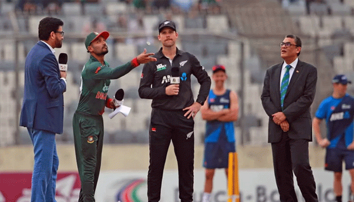 শান্তর নেতৃত্বে টসে জিতে ব্যাটিংয়ে বাংলাদেশ শান্তর নেতৃত্বে টসে জিতে ব্যাটিংয়ে বাংলাদেশ