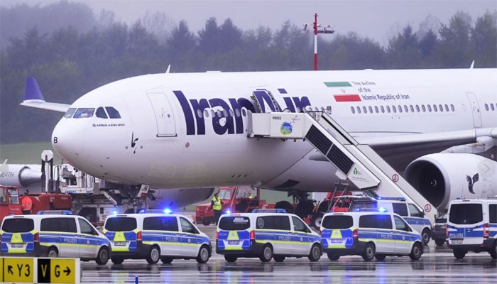 ইরানি বিমানে হামলার হুমকি, হামবুর্গে বিমান ওঠানামা স্থগিত