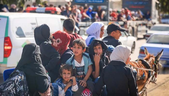 প্রাণভয়ে গাজায় ঘরবাড়ি ছেড়েছেন ৪ লাখ মানুষ : জাতিসংঘ