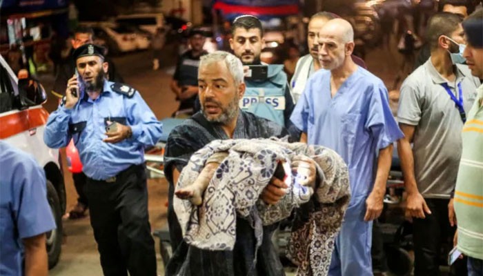 গাজায় ইসরায়েলের ভয়াবহ বিমান হামলা, নারী-শিশুসহ নিহত ৭১