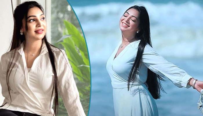 ‘তোমারি বিরহে রহিব বিলীন’