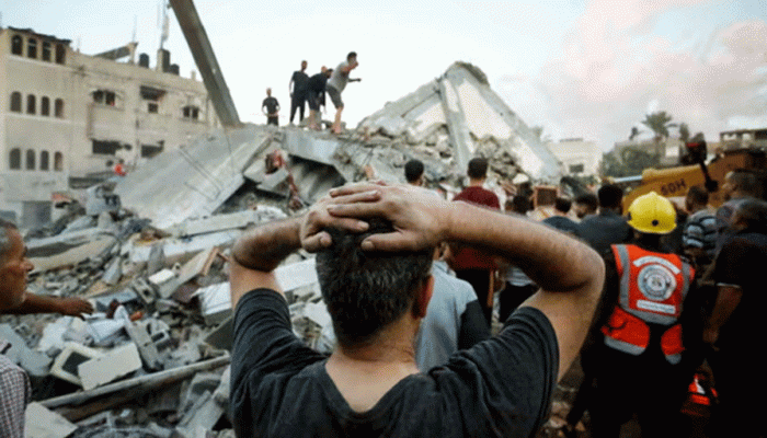 গাজায় স্কুলে ইসরাইলি হামলায় নিহত অন্তত ৫০ গাজায় স্কুলে ইসরাইলি হামলায় নিহত অন্তত ৫০