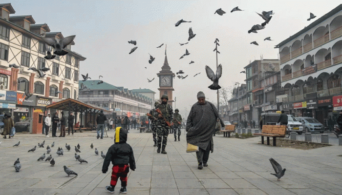 কাশ্মিরের স্বায়ত্তশাসন বাতিলের সিদ্ধান্ত বৈধ : সুপ্রিম কোর্ট কাশ্মিরের স্বায়ত্তশাসন বাতিলের সিদ্ধান্ত বৈধ : সুপ্রিম কোর্ট