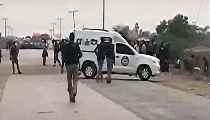 পাকিস্তানে সামরিক ঘাঁটিতে সশস্ত্র হামলা, নিহত অন্তত ২৪ পাকিস্তানে সামরিক ঘাঁটিতে সশস্ত্র হামলা, নিহত অন্তত ২৪