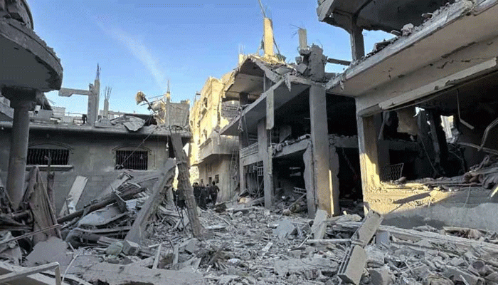 গাজায় শরণার্থী শিবিরে ফের ইসরাইলি হামলা, নিহত ৯০ 