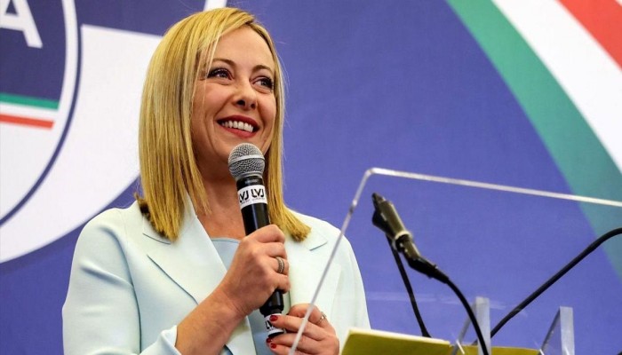 সমালোচনার মুখে ইতালির প্রধানমন্ত্রী