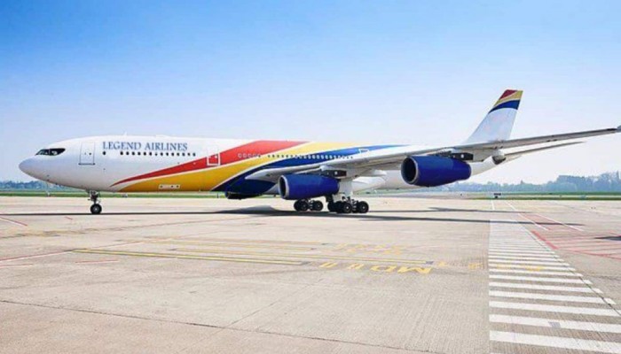 ৩০৩ ভারতীয় যাত্রীসহ উড়োজাহাজ আটকে রেখেছে ফ্রান্স 