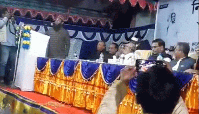 কোনো পাখিকে ভোট দিলে পিটিয়ে চামড়া তুলে নেব কোনো পাখিকে ভোট দিলে পিটিয়ে চামড়া তুলে নেব