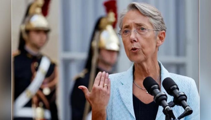 পদত্যাগ করলেন ফ্রান্সের প্রধানমন্ত্রী এলিসাবেথ বোর্ন