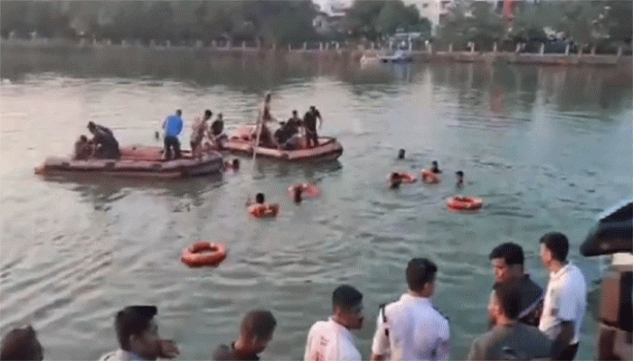 ভারতে পিকনিকের নৌকা উল্টে ১৬ জনের মৃত্যু