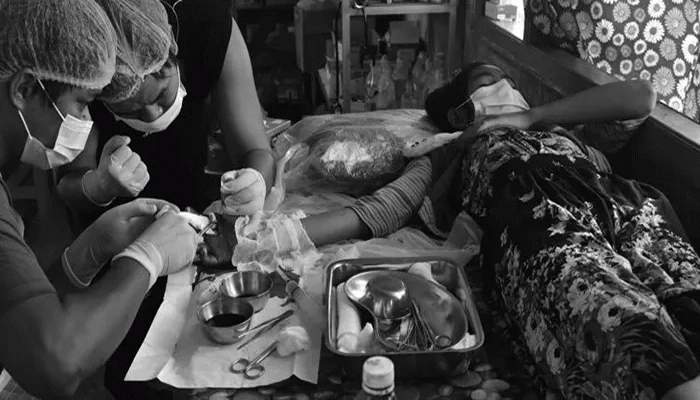 ৯০০ স্বাস্থ্যকর্মীকে গ্রেপ্তার করেছে মিয়ানমারের সামরিক জান্তা 