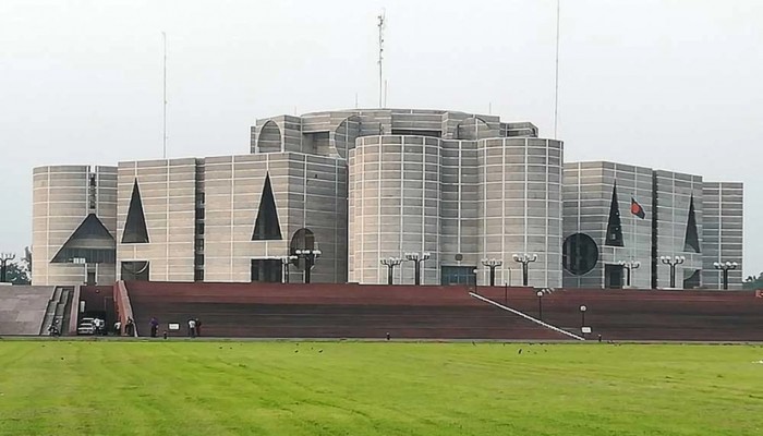 ইমাম মোয়াজ্জিনের বেতন-ভাতার দাবি সংসদে