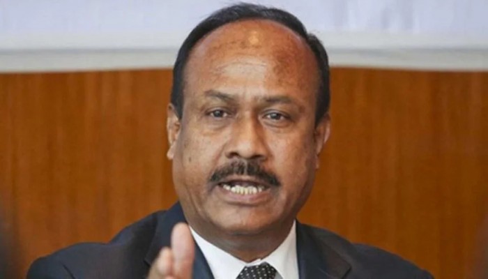 স্পিকারকে দেখে বসন্ত ঋতুর কথা মনে পড়ল চুন্নুর