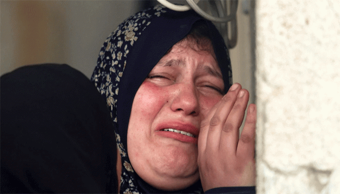 ইসরায়েলি হামলায় অবরুদ্ধ গাজার হাসপাতাল, মারা যাচ্ছে রোগী