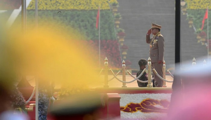 বিদ্রোহীদের হামলায় শহর পতন, মিয়ানমারে তিন জেনারেলের ফাঁসি