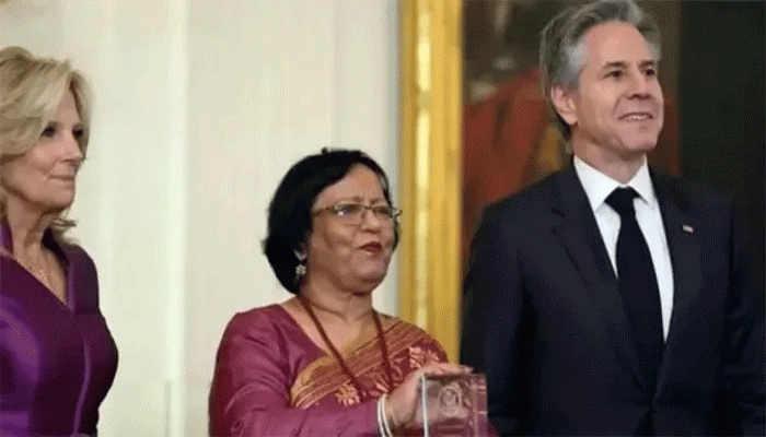 যুক্তরাষ্ট্রের 'ইন্টারন্যাশনাল উইমেন অফ কারেজ অ্যাওয়ার্ড' পেলেন বাংলাদেশের ফৌজিয়া করিম যুক্তরাষ্ট্রের 'ইন্টারন্যাশনাল উইমেন অফ কারেজ অ্যাওয়ার্ড' পেলেন বাংলাদেশের ফৌজিয়া করিম