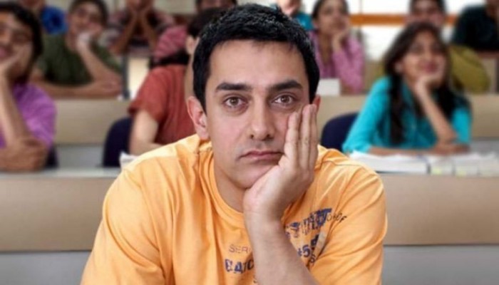 থ্রি ইডিয়টস করতে বেজায় ভয় পেয়েছিলেন আমির, জানালেন কারণ