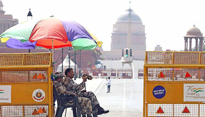 দিল্লিতে তাপমাত্রা ছাড়িয়েছে ৪৭ ডিগ্রি, ‘রেড অ্যালার্ট’জারি  দিল্লিতে তাপমাত্রা ছাড়িয়েছে ৪৭ ডিগ্রি, ‘রেড অ্যালার্ট’জারি