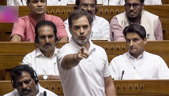 রাহুলের ‘হিন্দু’ মন্তব্যের জেরে উত্তাল লোকসভা