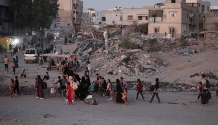 খান ইউনিসে হামলা চালাচ্ছে ইসরায়েল খান ইউনিসে হামলা চালাচ্ছে ইসরায়েল