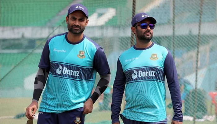 হাসপাতালে ভর্তি জাতীয় দলের সাবেক তারকা ক্রিকেটার হাসপাতালে ভর্তি জাতীয় দলের সাবেক তারকা ক্রিকেটার