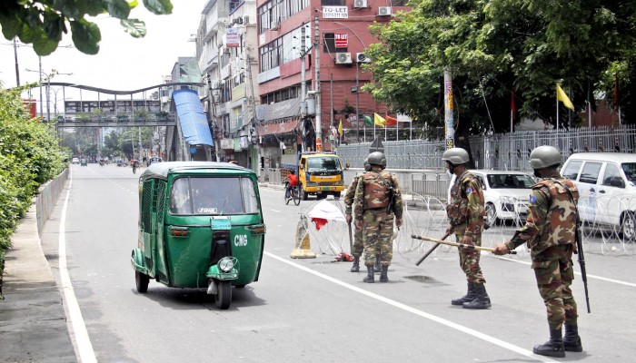পরিস্থিতি নিয়ন্ত্রণে সর্বোচ্চ  সতর্ক আইনশৃঙ্খলা বাহিনী পরিস্থিতি নিয়ন্ত্রণে সর্বোচ্চ  সতর্ক আইনশৃঙ্খলা বাহিনী