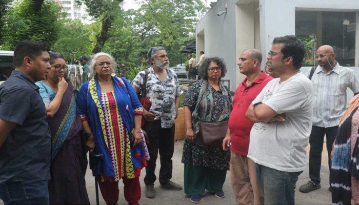 সমন্বয়কের খোঁজে ডিবি কার্যালয়ে ১২ শিক্ষক