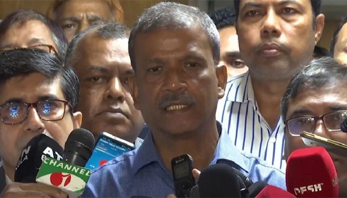 অন্তর্বর্তী সরকার কতদিন ক্ষমতায় থাকবে, জানালেন আসিফ নজরুল অন্তর্বর্তী সরকার কতদিন ক্ষমতায় থাকবে, জানালেন আসিফ নজরুল