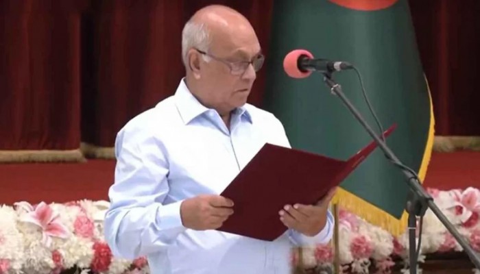 উপদেষ্টা ফারুক-ই-আজম পেলেন যে মন্ত্রণালয়  উপদেষ্টা ফারুক-ই-আজম পেলেন যে মন্ত্রণালয়