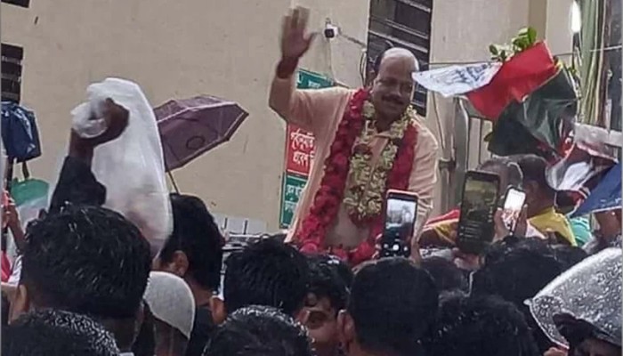 ৮ বছর পর কারামুক্ত বিএনপি নেতা আসলাম চৌধুরী ৮ বছর পর কারামুক্ত বিএনপি নেতা আসলাম চৌধুরী