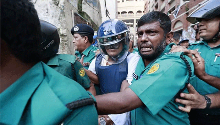 দুই মামলায় ৬ দিনের রিমান্ডে পলক দুই মামলায় ৬ দিনের রিমান্ডে পলক