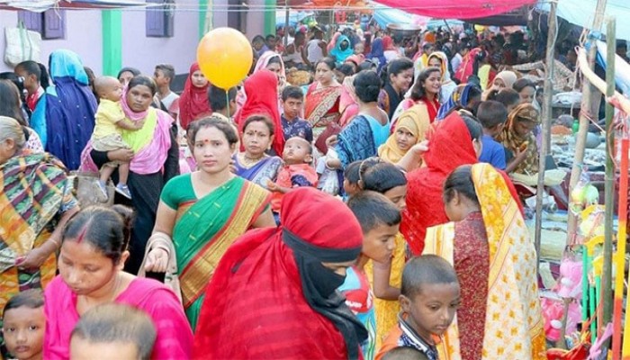 দিনাজপুরে ঐতিহ্যবাহী বউ মেলা অনুষ্ঠিত