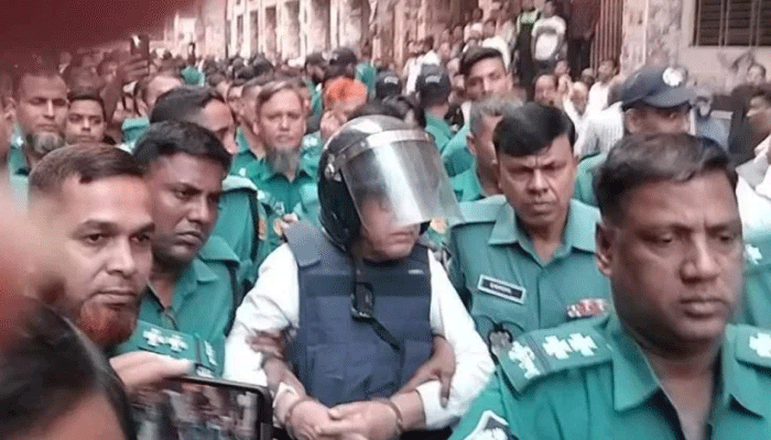 ৮ দিনের রিমান্ডে সাবেক খাদ্যমন্ত্রী কামরুল ইসলাম ৮ দিনের রিমান্ডে সাবেক খাদ্যমন্ত্রী কামরুল ইসলাম