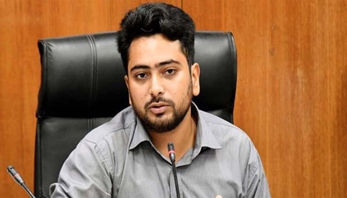 বিচারপ্রক্রিয়া শেষ না হওয়া পর্যন্ত আ.লীগের মাঠে থাকার সুযোগ নেই : উপদেষ্টা নাহিদ