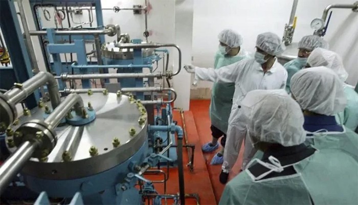 পরমাণু কর্মসূচি আরও উন্নত করার ঘোষণা ইরানের পরমাণু কর্মসূচি আরও উন্নত করার ঘোষণা ইরানের