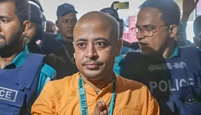 চিন্ময়ের পক্ষে আদালতে দাঁড়াননি কোনো আইনজীবী চিন্ময়ের পক্ষে আদালতে দাঁড়াননি কোনো আইনজীবী