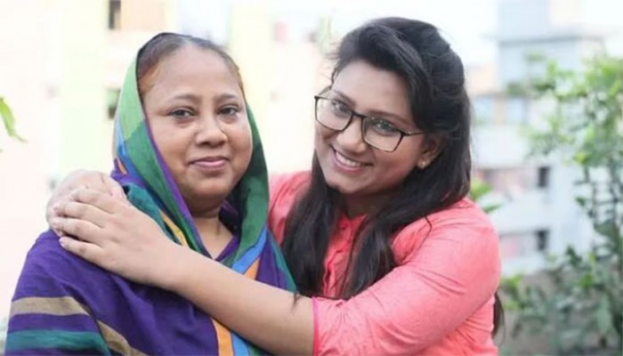 মা হারালেন সংগীতশিল্পী অবন্তী সিঁথি