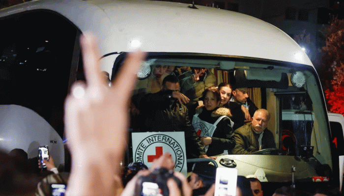 অবশেষে ৬০০ ফিলিস্তিনিকে মুক্তি দিলো ইসরায়েল অবশেষে ৬০০ ফিলিস্তিনিকে মুক্তি দিলো ইসরায়েল