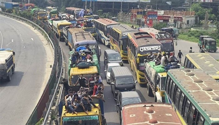 যমুনা সেতু এলাকায় ২৫ কিলোমিটার যানজট