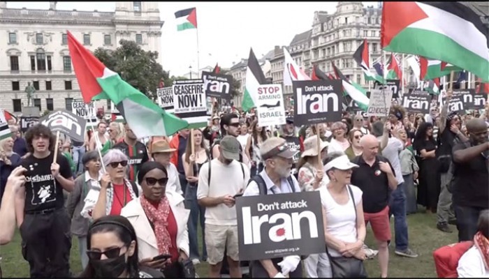 লন্ডনে ইরানের পক্ষে বিশাল বিক্ষোভ
